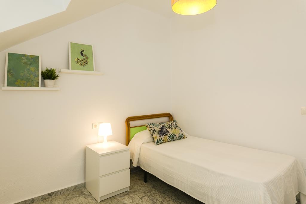 Weforyou Real Del Tivoli Two Rooms Бенальмадена Экстерьер фото